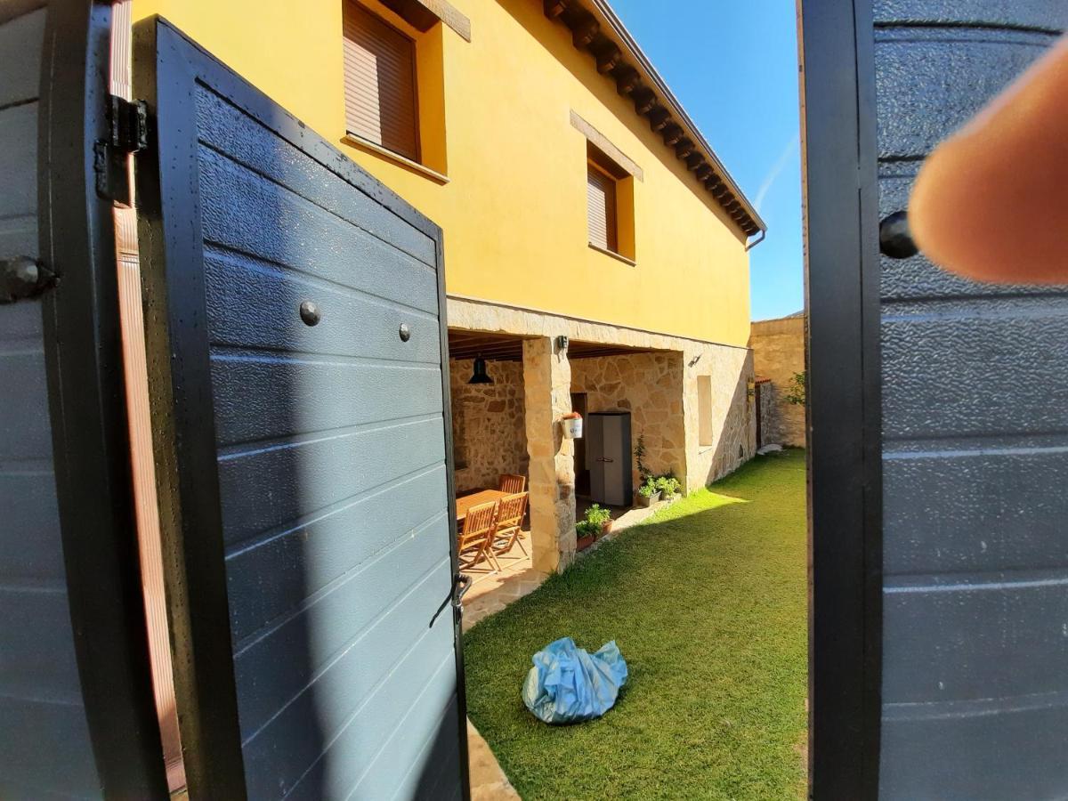 Casa Rural El Cano De Abajo الديانويفا ديل كامينو المظهر الخارجي الصورة