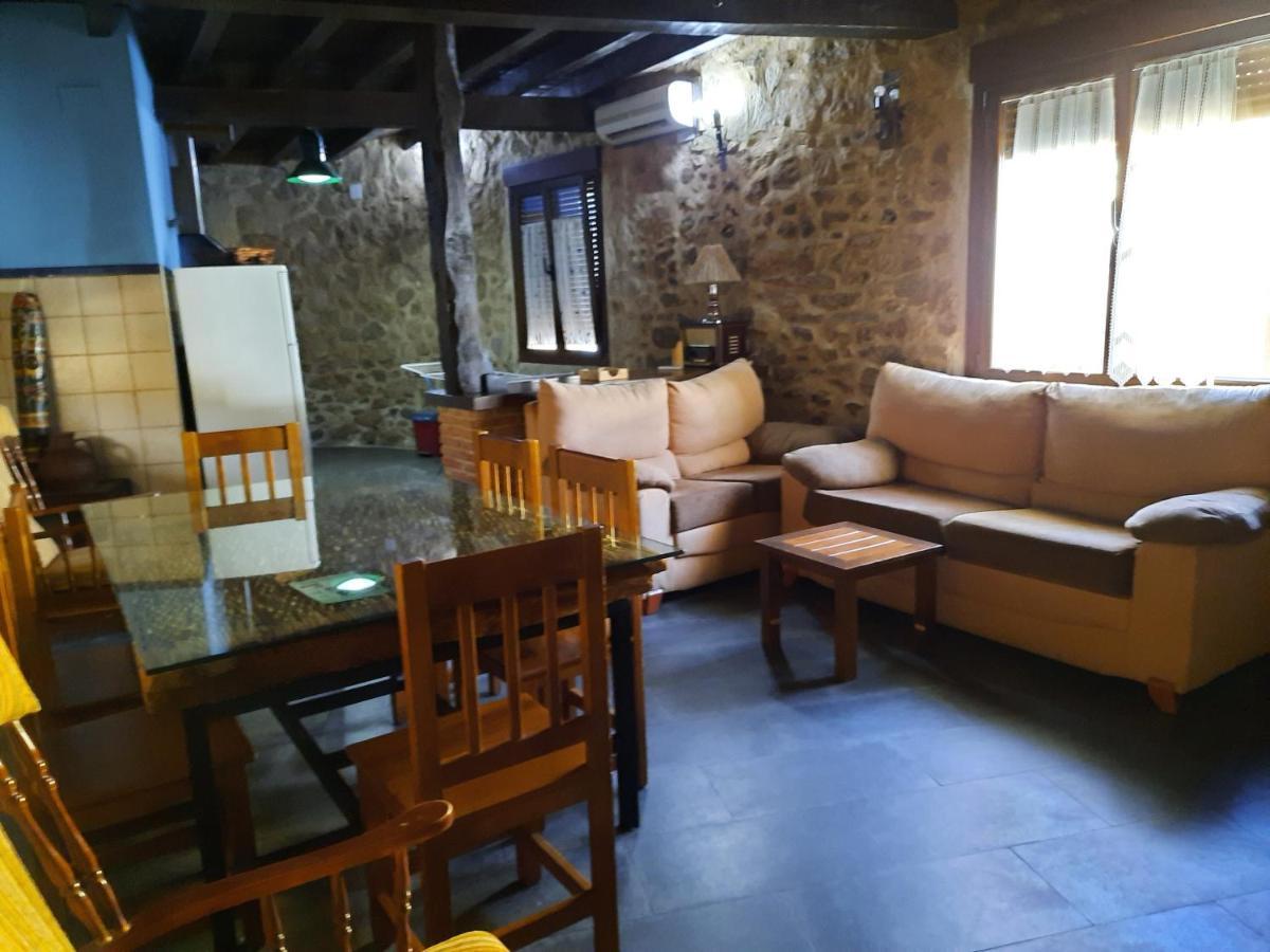 Casa Rural El Cano De Abajo الديانويفا ديل كامينو المظهر الخارجي الصورة