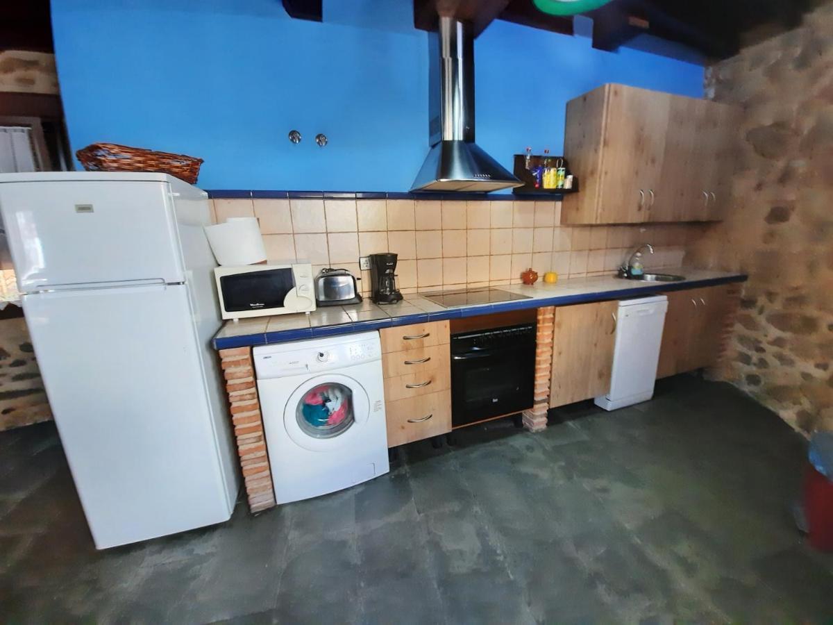 Casa Rural El Cano De Abajo الديانويفا ديل كامينو المظهر الخارجي الصورة