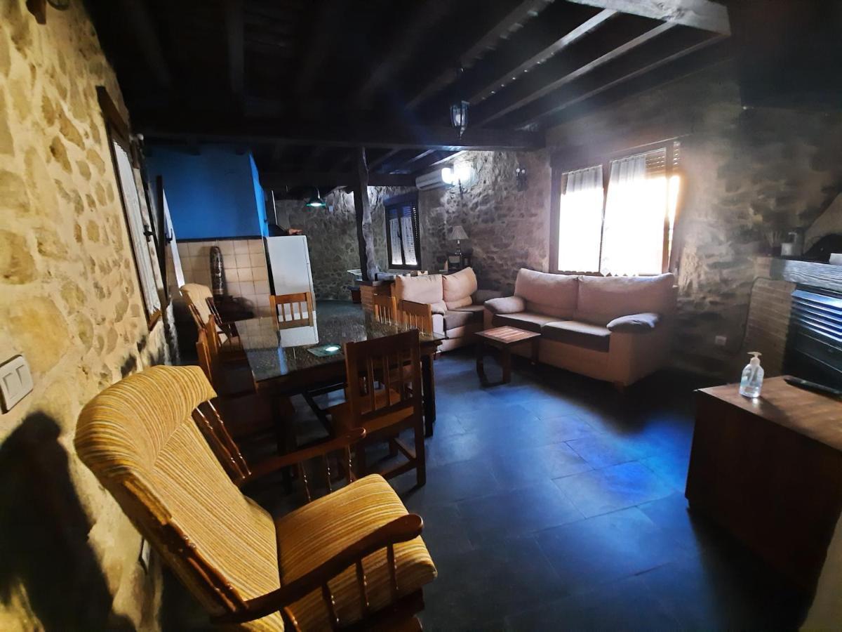 Casa Rural El Cano De Abajo الديانويفا ديل كامينو المظهر الخارجي الصورة