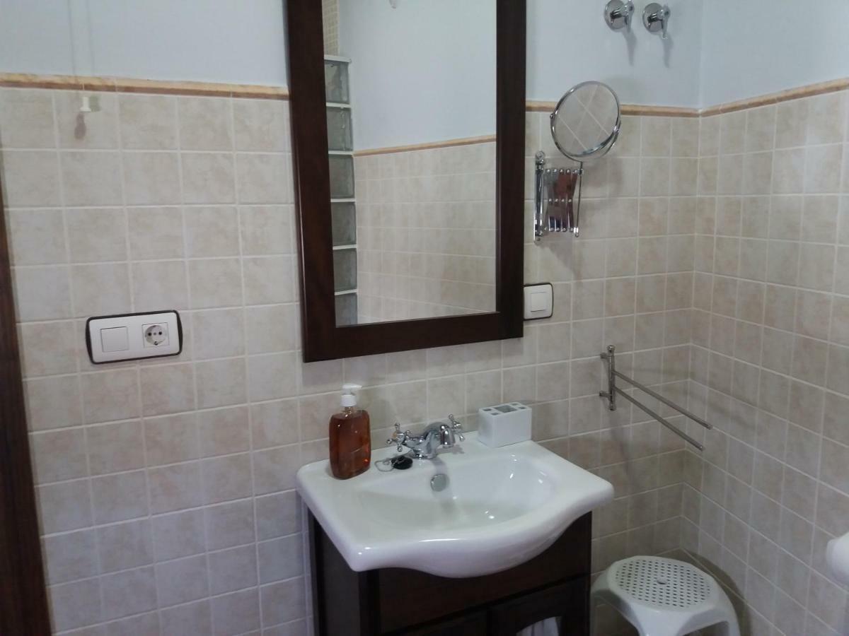 Casa Rural El Cano De Abajo الديانويفا ديل كامينو المظهر الخارجي الصورة